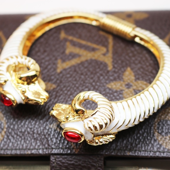 🏆 BOOKPIECE Kenneth Jay Lane Ram's Head Bracelet - Picture 10 of 16